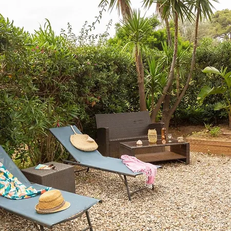 Holiday home La Doucette, Mobil-home Climatise Au Coeur Du Vignoble Et A 50m De La *